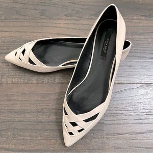 ZARA BASIC CROSS-STRAP FLAT SHOES / Ecru / EUR 38 / US 7.5